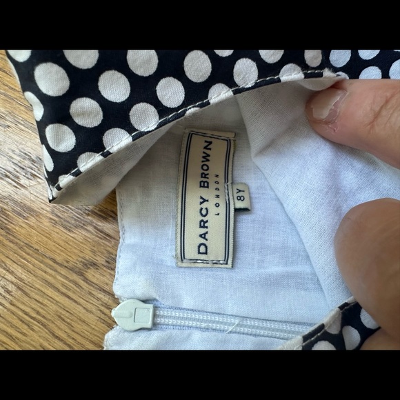 Girls size 8 polka dot navy and white w red bow size 8 worn once - Darcy Brown - Picture 6 of 6